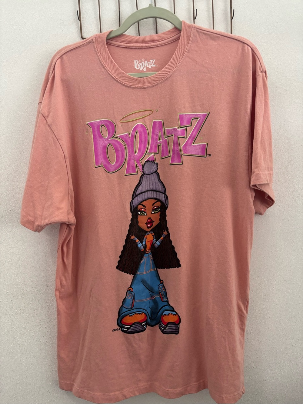 Bratz Oversized Graphic Tee - Dusty Pink Crewneck